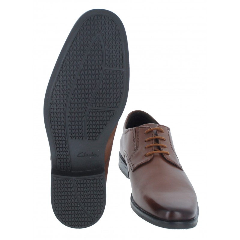 Clarks chart 2024 walk brown